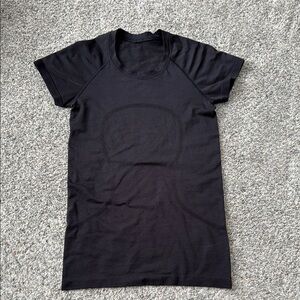 Lululemon swiftly tech short sleeve shirt